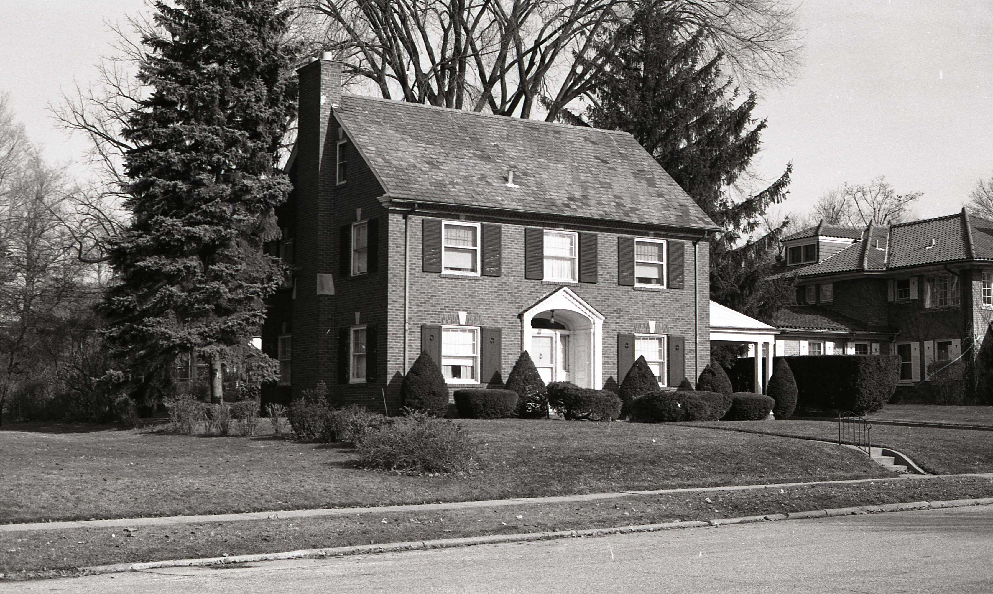 1233 East Wayne Street North